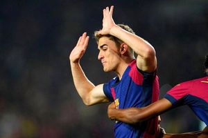 توقف بارسلونا مقابل اتوبوس بتیس/ امیدهای کارلتو زنده ماند