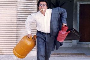 در دهه۶۰ با آوردن علیرضا خمسه به سینما مخالفت شد/ جمشید هاشم‌پور ۴ سال در خیابان‌ها راه می‌رفت!/ ویدئو