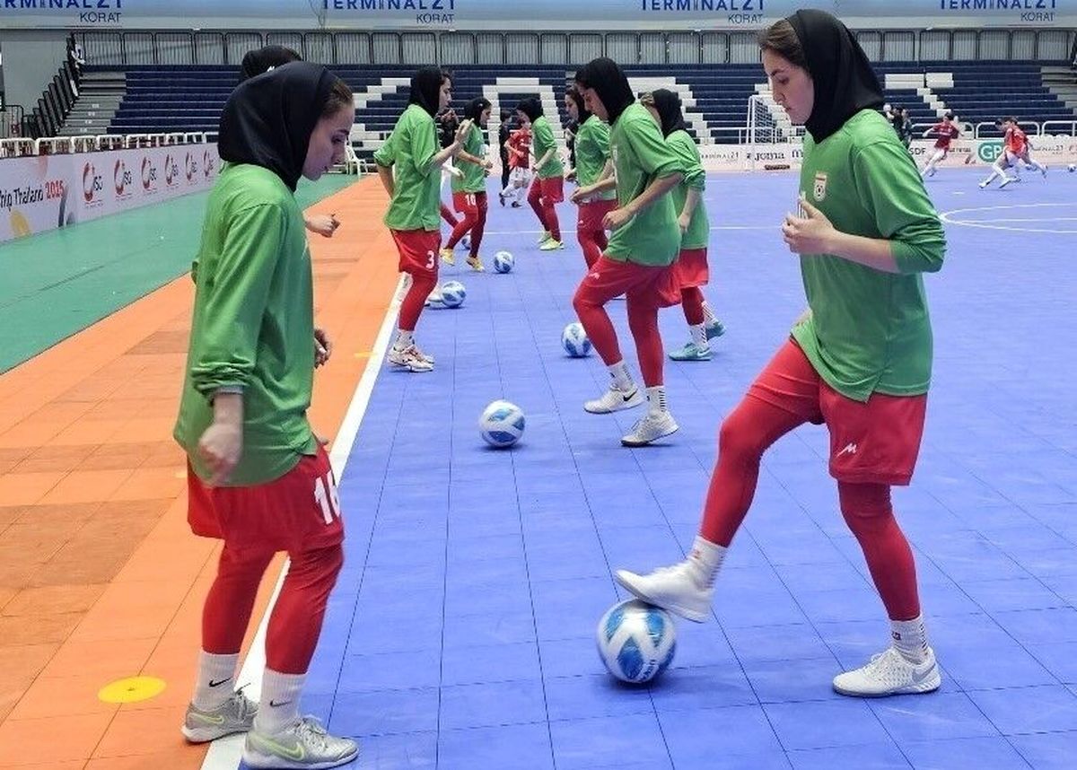 درام فوتسال نهایی زنان ایرانی در اولین تمرین خود در چین/ ویدئو حرکت می کند