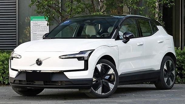 ماشین جدید Volvo EX30 وارد ایران شد