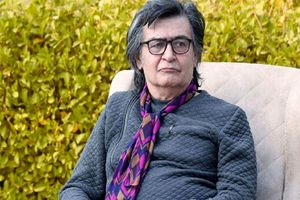 من گدا نیستم که برایم کسی بخواهد کاری انجام دهد؛ یک زمانی خیلی مال و اموال داشتم اما الان چیزی ندارم/ ویدئو