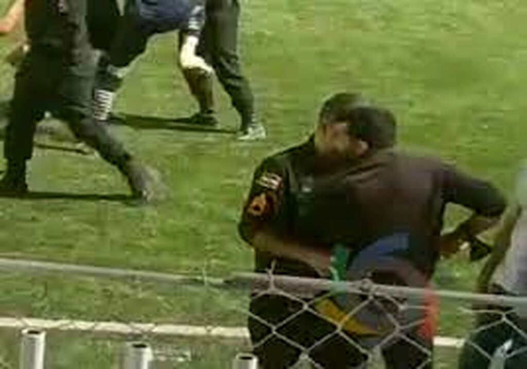 AX Attack to Young Players در آهنگ Bafgh Yazd/ Video