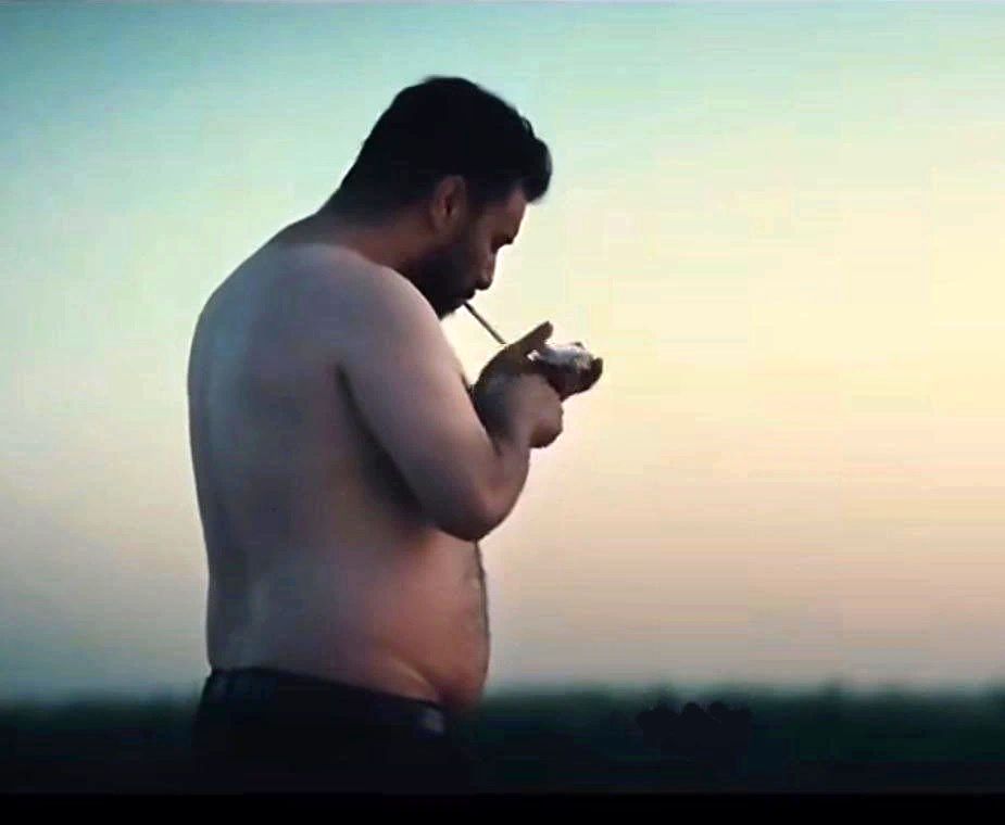 بدن نیمه لخته شده جاواد عزتی در سریال وحشی 1