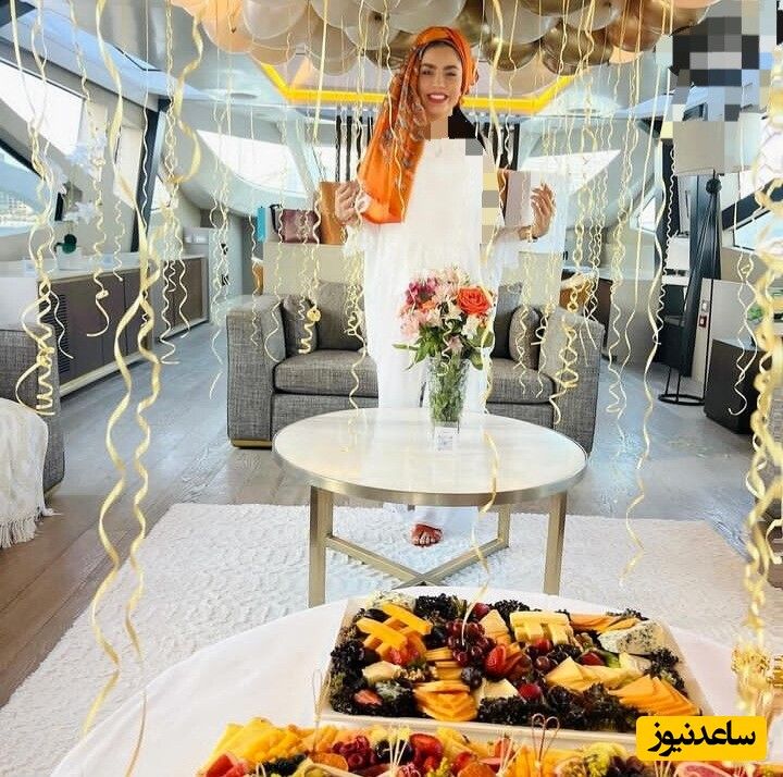 آزاده زاری