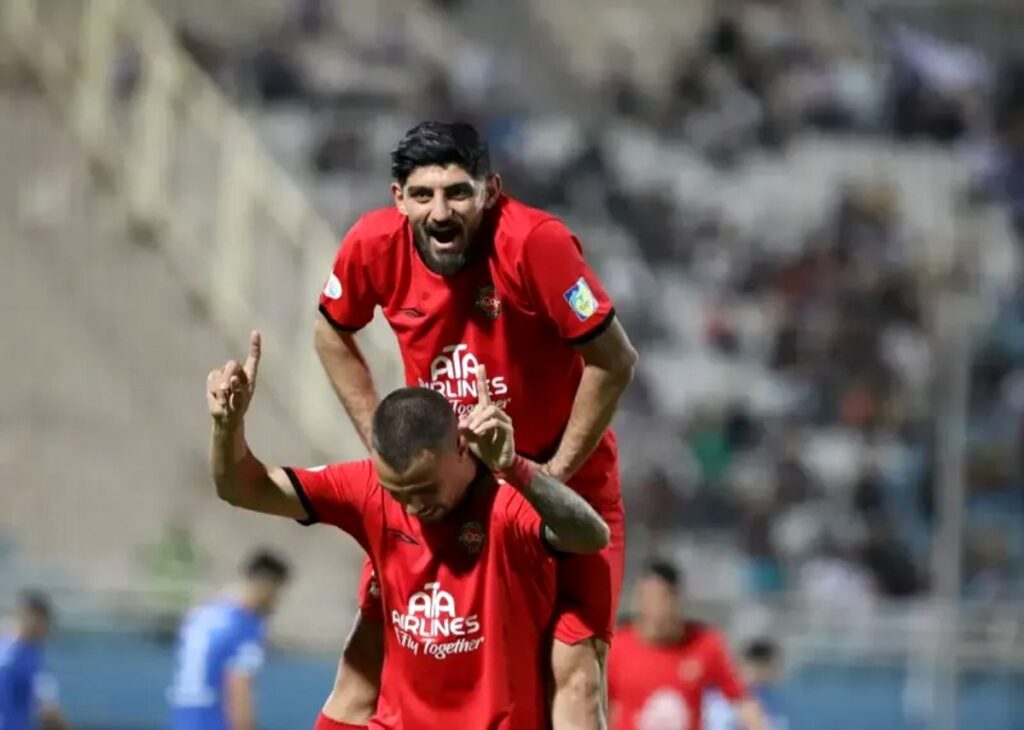 Shuja Khalilzadeh و Tractor/ Video Players