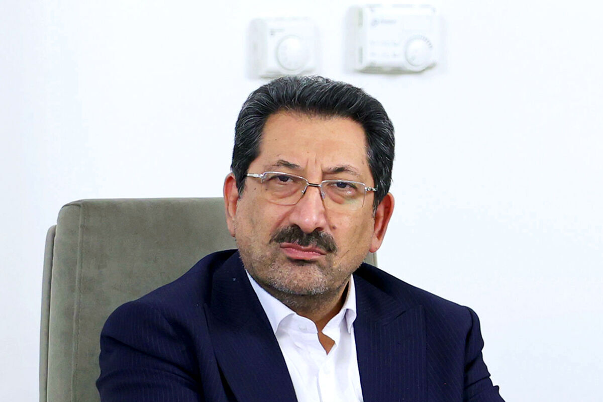 دولت سهام خودروسازان را واگذار می‌کند