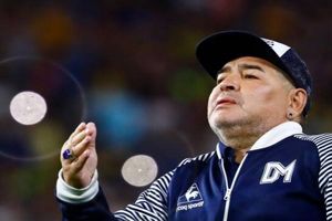 شرط عجیب مارادونا برای مصاحبه با خیابانی؛ هیچکدام زنده نباشیم!/ ویدئو