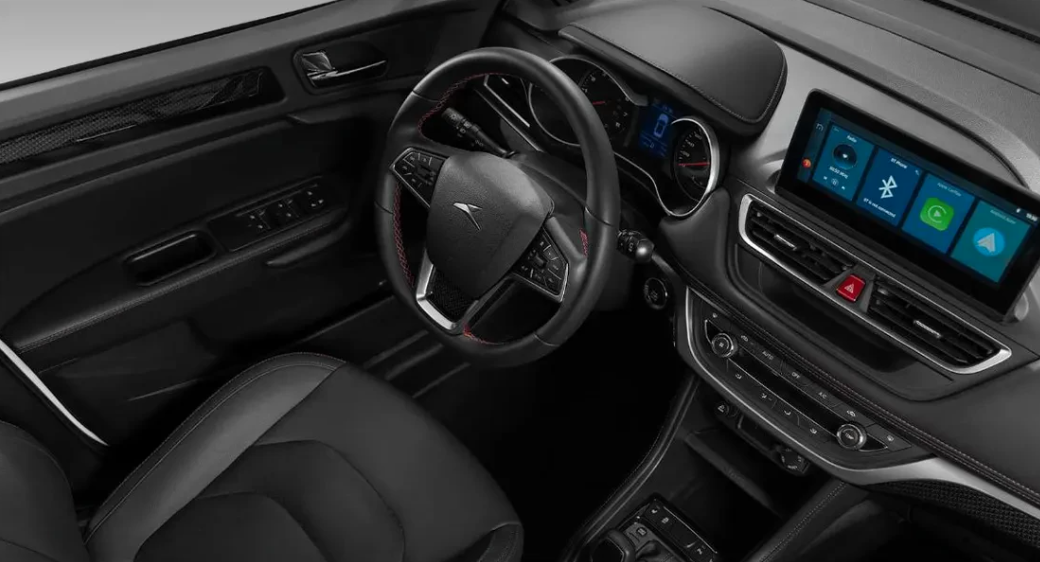 Kerman Motor Car ، KMC SR1 در جاده بازار