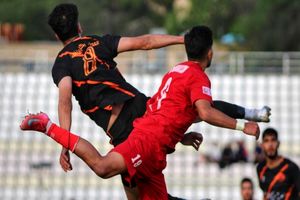 گسل طبقاتی عجیب در فوتبال ایران/ یک بازیکن لیگ برتری هم‌اندازه بودجۀ کامل یک تیم لیگ یکی!