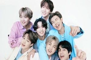 بازگشت سربازان «BTS» به روی صحنه/ ویدئو