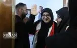 تصاویر؛ پرچم ایران روی دوش خانم سخنگو