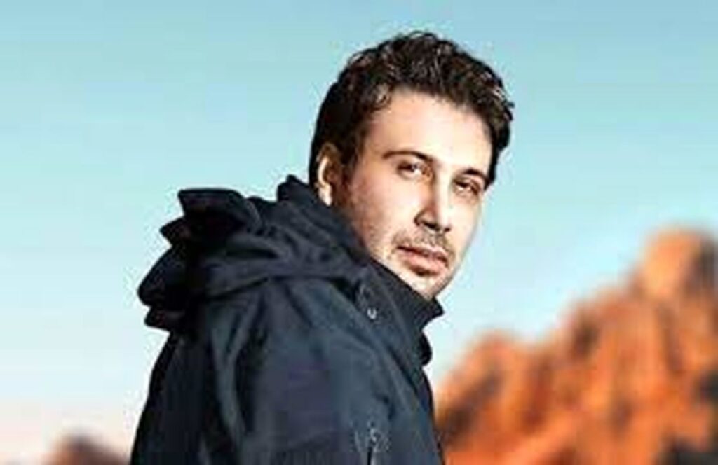 داستان آهنگ "سلطنت" از شب Mohsen Chavoshi این کار/ عکس را ساخت