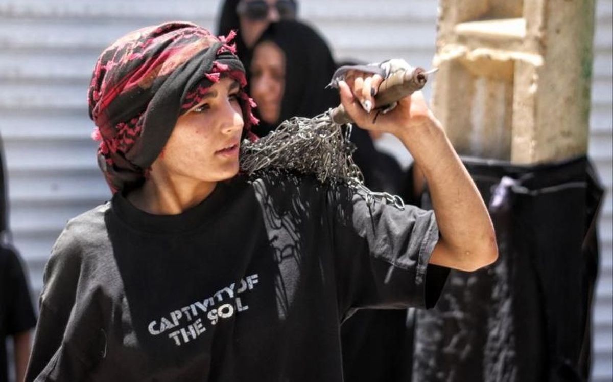 حضور دختران با پوشش متفاوت در مراسم/ تصاویر Ashura