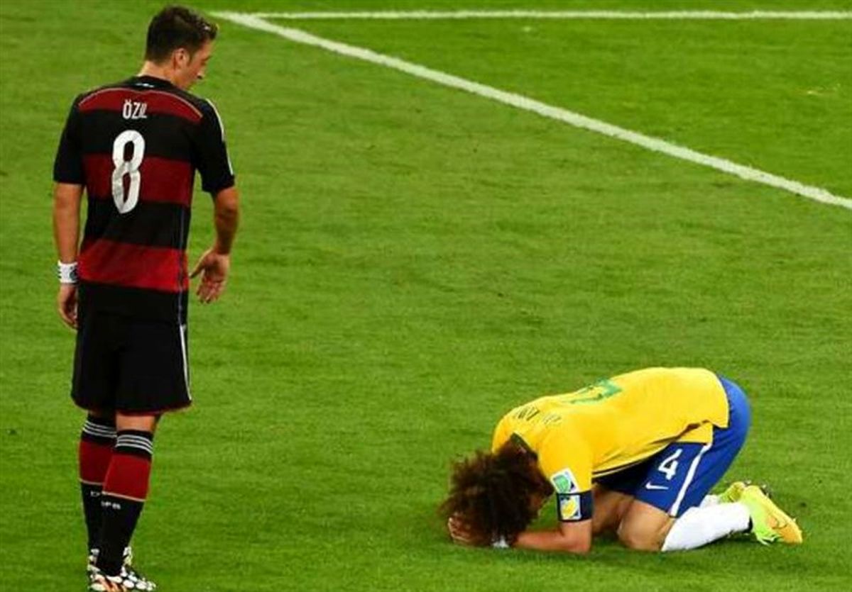 سه سال پیش در چنین روزی ، شاید بزرگترین تحقیر تاریخ/ فیلم فوتبال