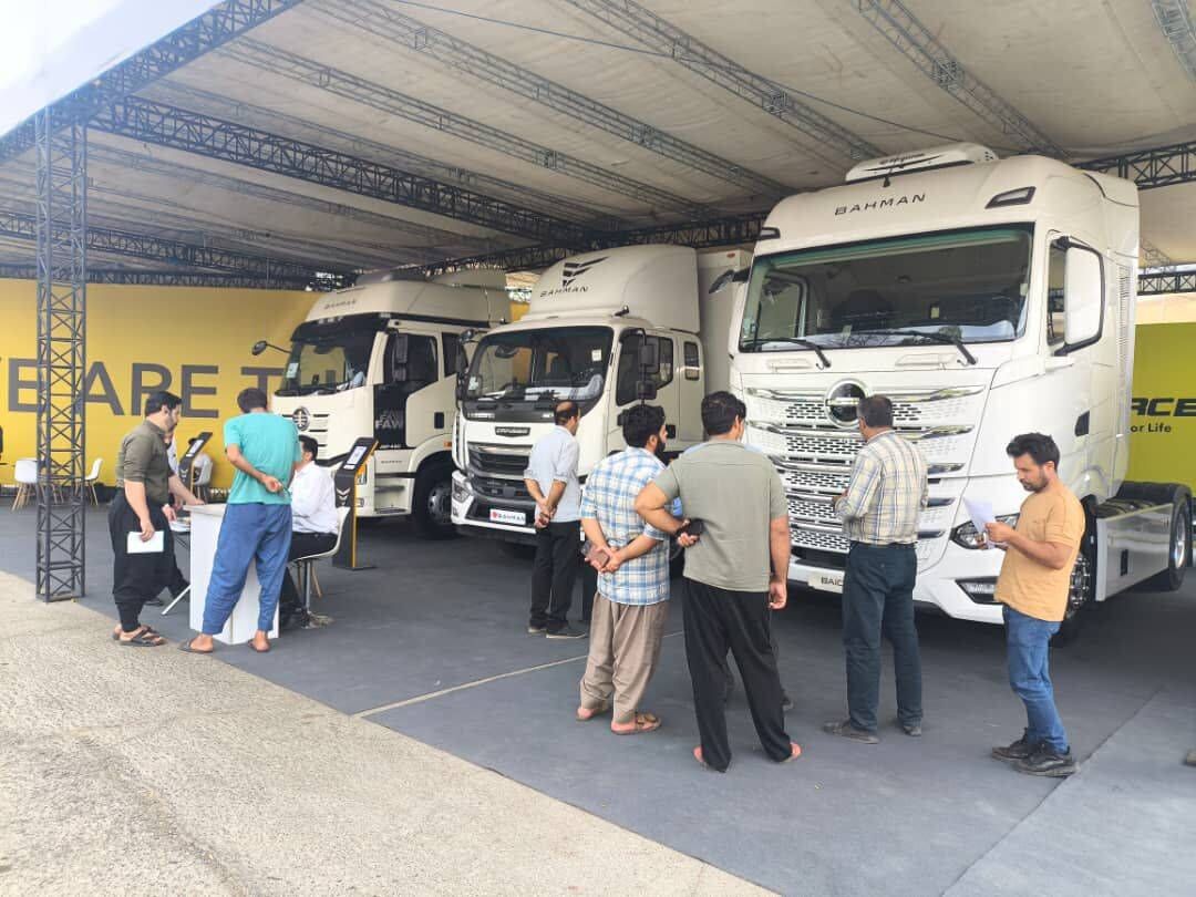 حضور گروه بهمن در پایانه بار نسیم‌شهر با نمایش و فروش محصولات تجاری