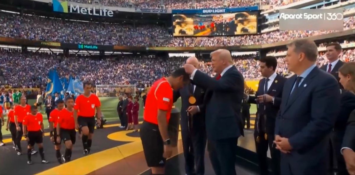 مدال ترامپ به Alireza Foghani | ویدئو