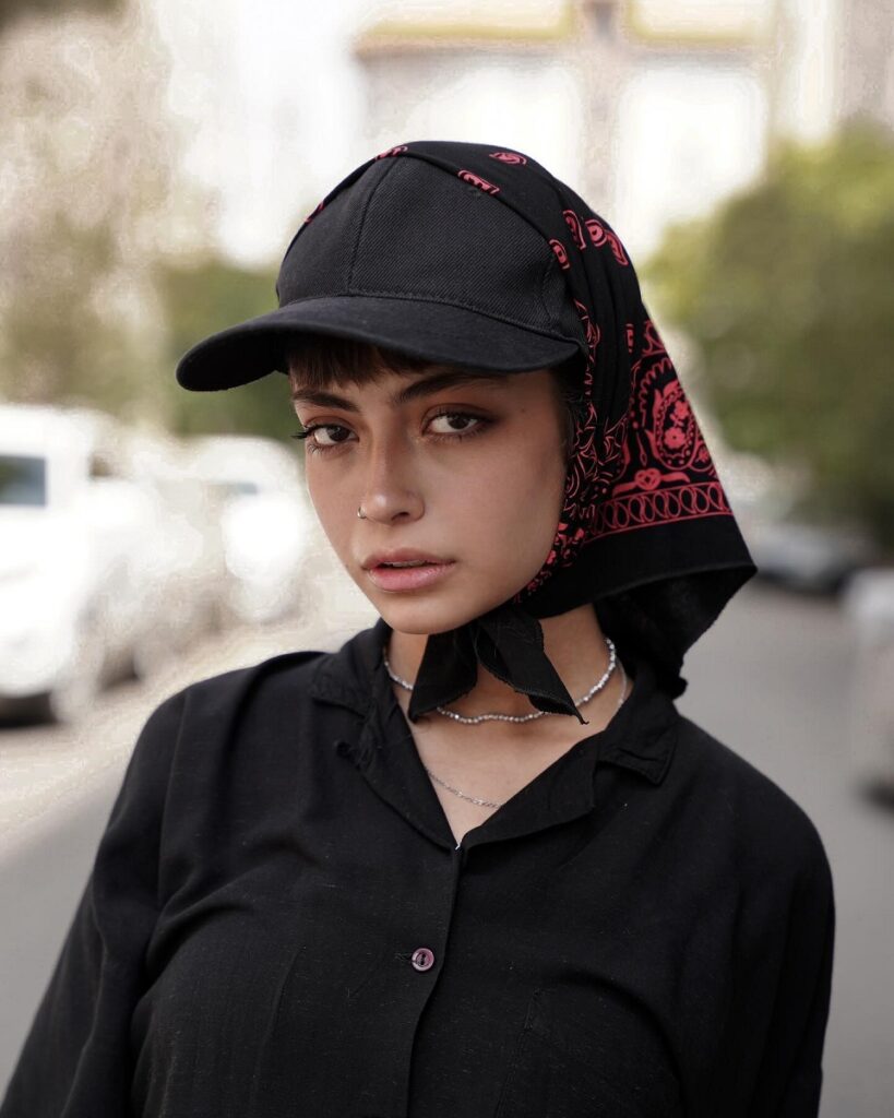 ستایش دهقانان با سوراخ بینی 1