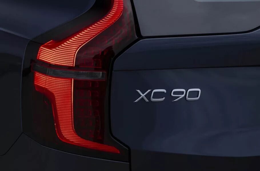 نسل جدید ولوو XC90 در راه است؛ سوئدی‌ها موتور درون‌سوز را کنار نمی‌گذارند