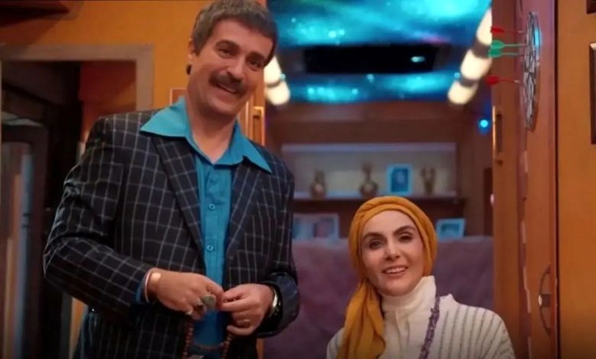 همسر ارسطو با نوع / ویدئویی متفاوت آفتابی شد