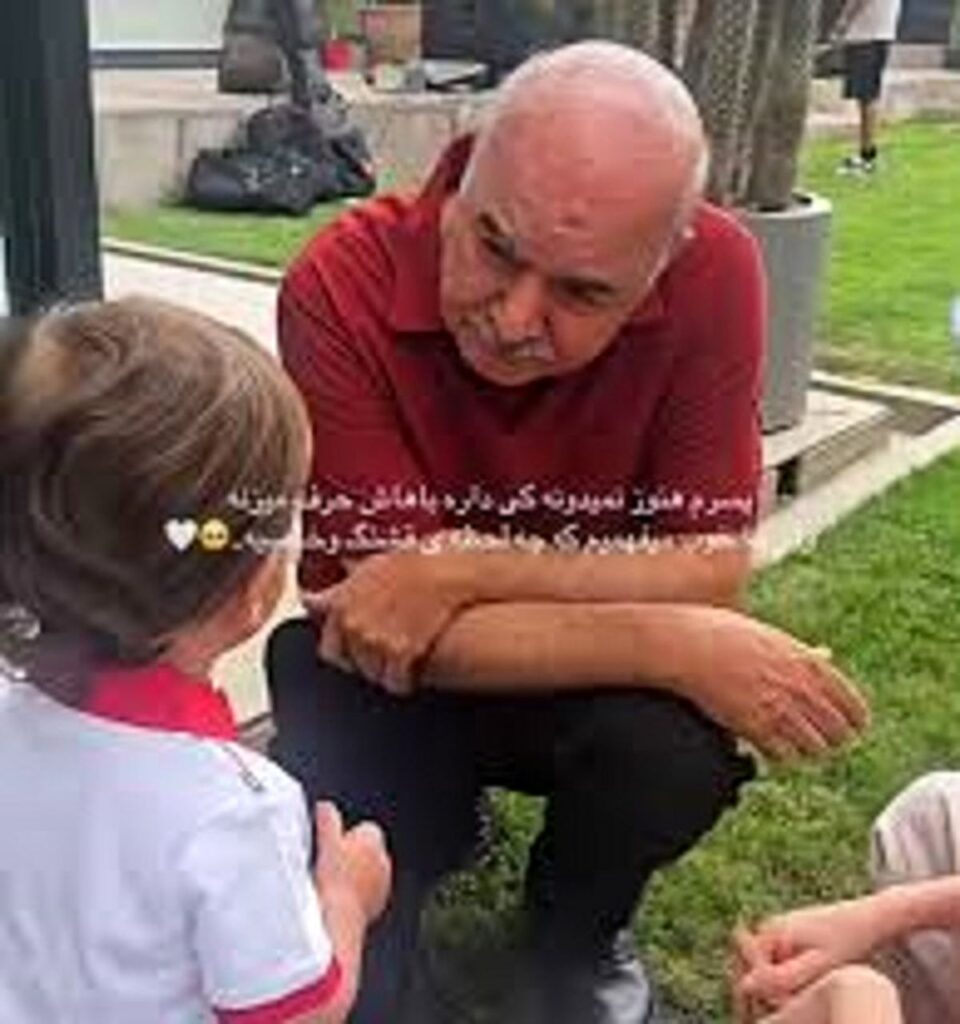 مکالمه خنده دار Iraj Tahmasb با پسر/ ویدئو بهرام رادن