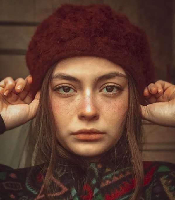 ستایش-پیل-viki-padia