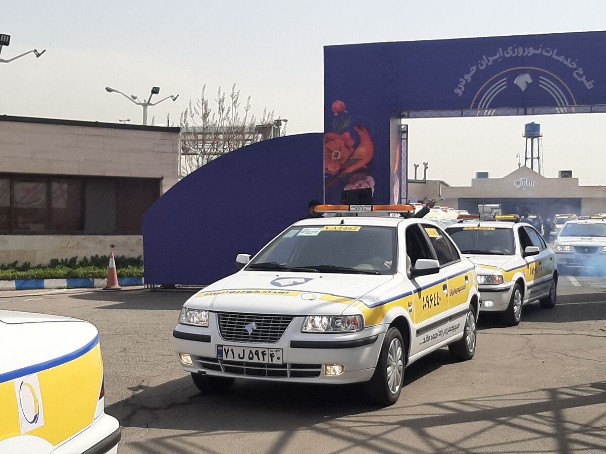 آماده باش تمامی کارکنان شرکت ایساکو ایران‌خودرو در غرب کشور بصورت شبانه‌روزی