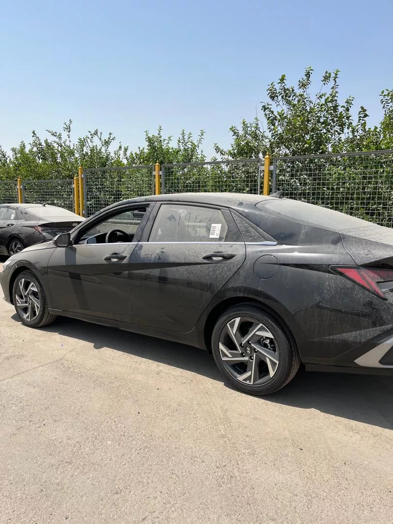 Hyundai Elantra 2 با تغییرات فنی وارد ایران شد