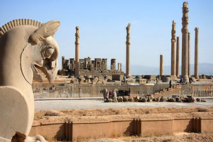 اجرای ارکستر ملی ارمنستان در تخت‌جمشید؛ نماد دوستی کهن در چارچوب دیپلماسی نوروز