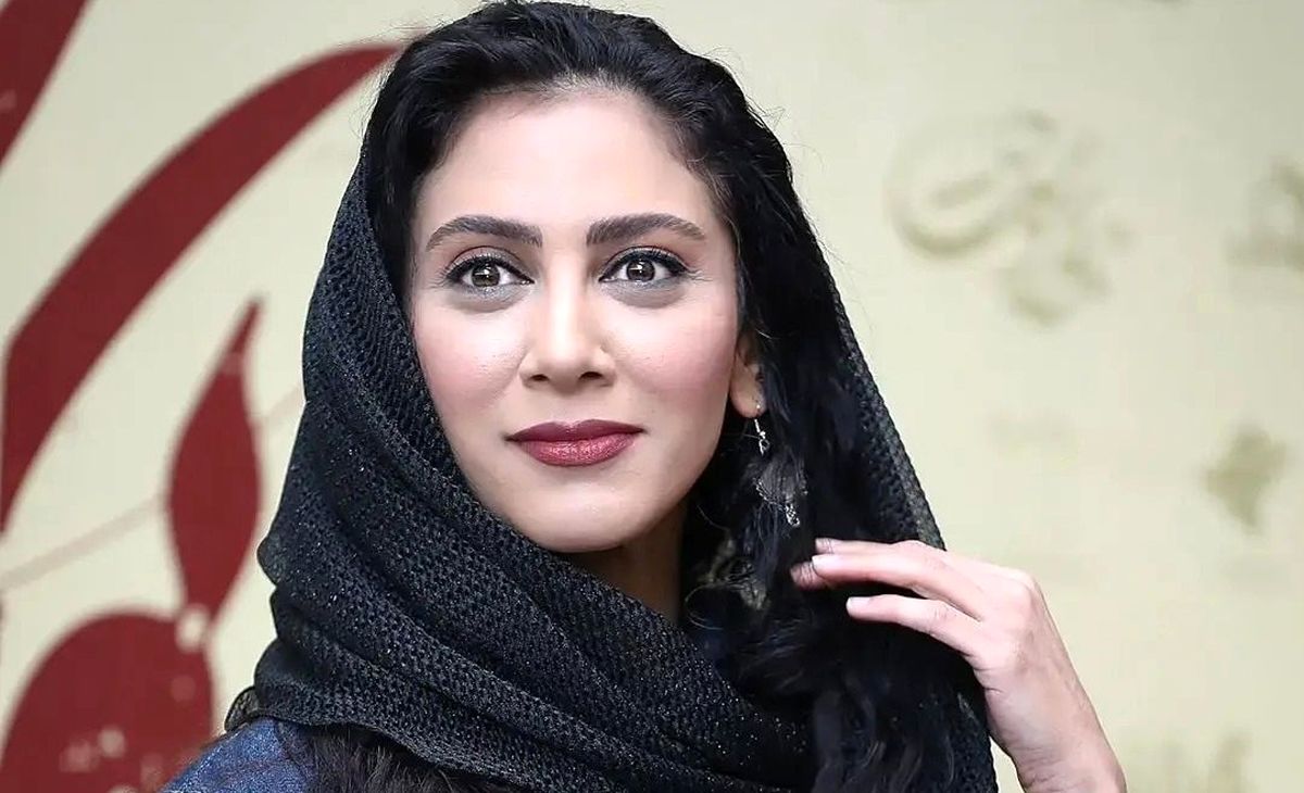 مونا فرجاد با سبک شیک در