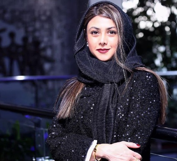 سبک-زیبا-آذاده-سادی