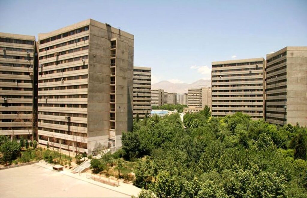 چند قیمت مسکن در شهر اکباتان؟