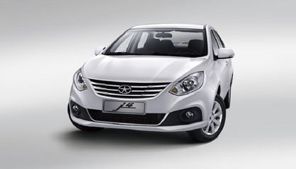 مونتاژ و اتومبیل های داخلی در بازار خودرو به ارز سایه سنگین گران قیمت تبدیل شده اند