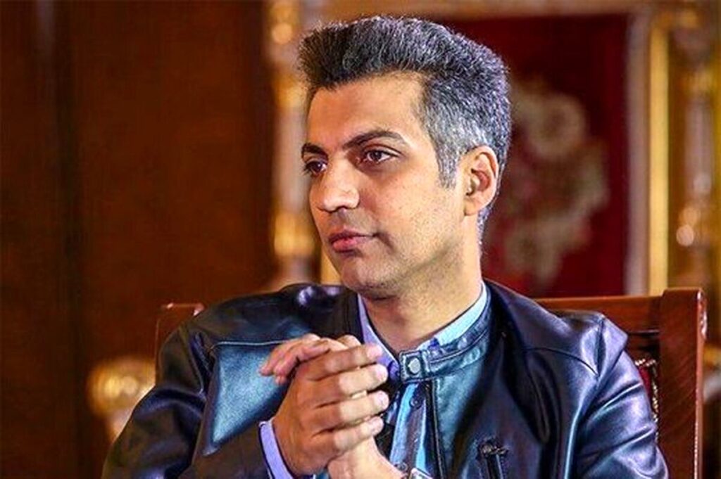 آدل فردووی در گفتگو با Tawnia از کتاب و کتاب در استقلال/ فیلم رونمایی کرد