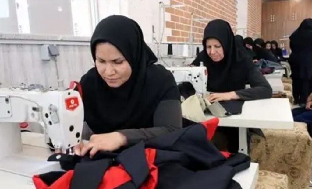 ثبت نام وام اشتغال یارانه ای | فرصت طلایی برای سرپرست زنان