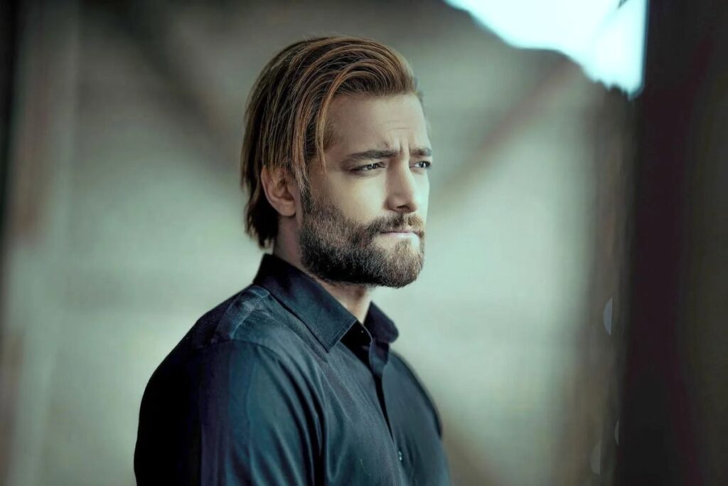 گریه امیر مبکار موضوع امیر حسین بود