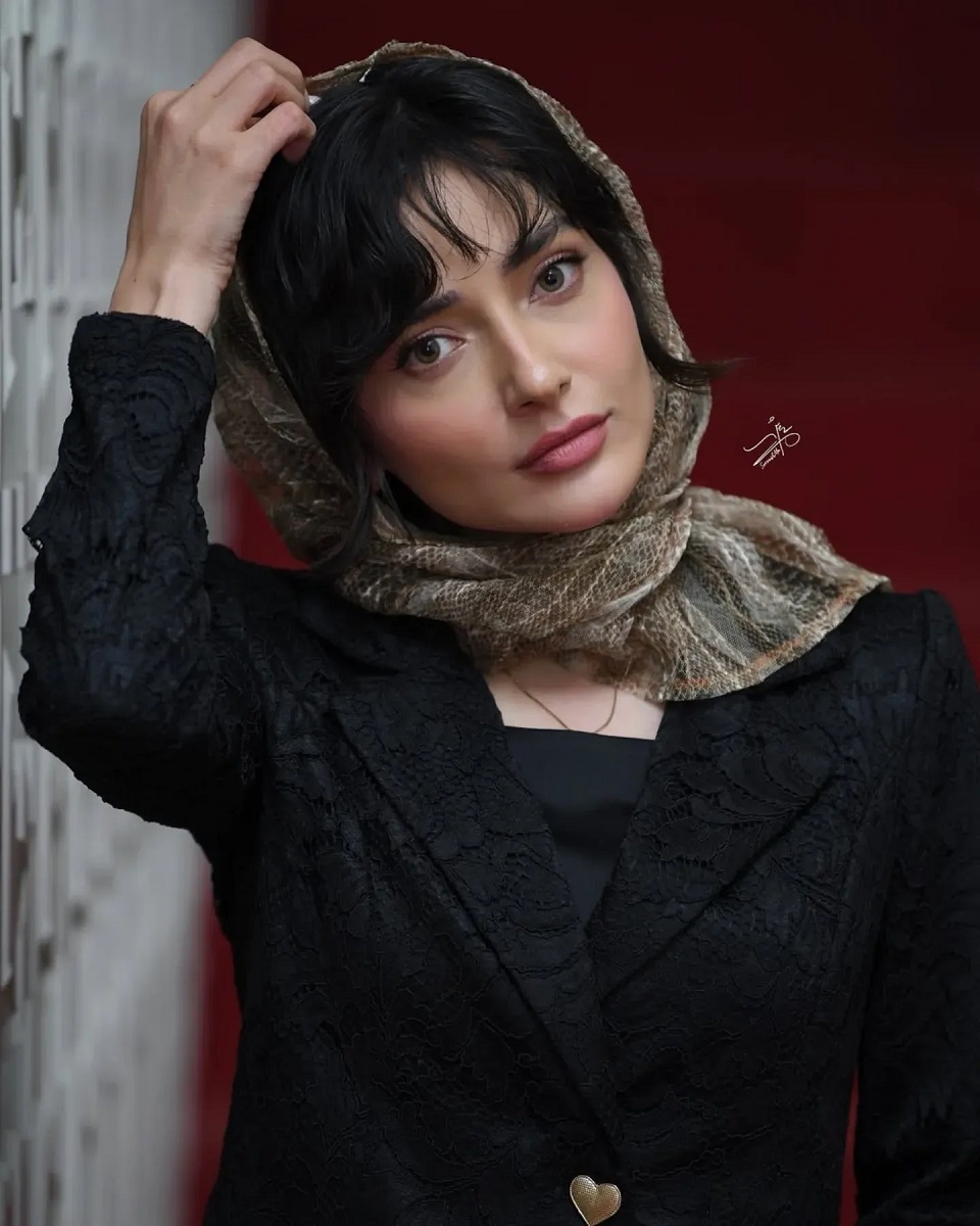 نورا محاغه در غربالگری Majnoon 2