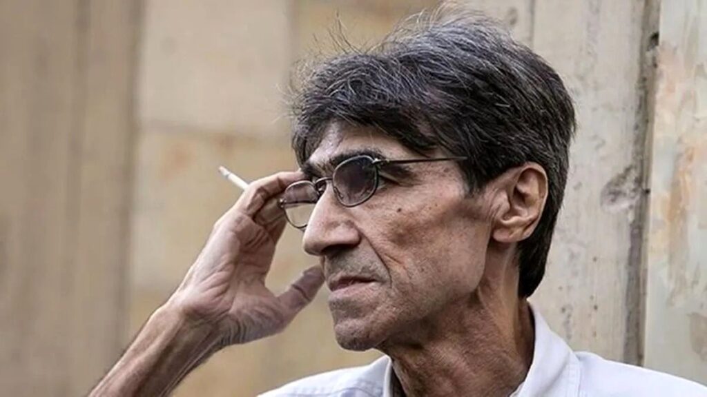 ناصر طاهاوای کنار هدیه تهران