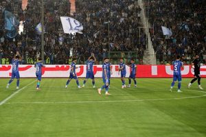 آبی ها با ساپینتو جان گرفتند؛ برد استقلال برابر مس رفسنجان