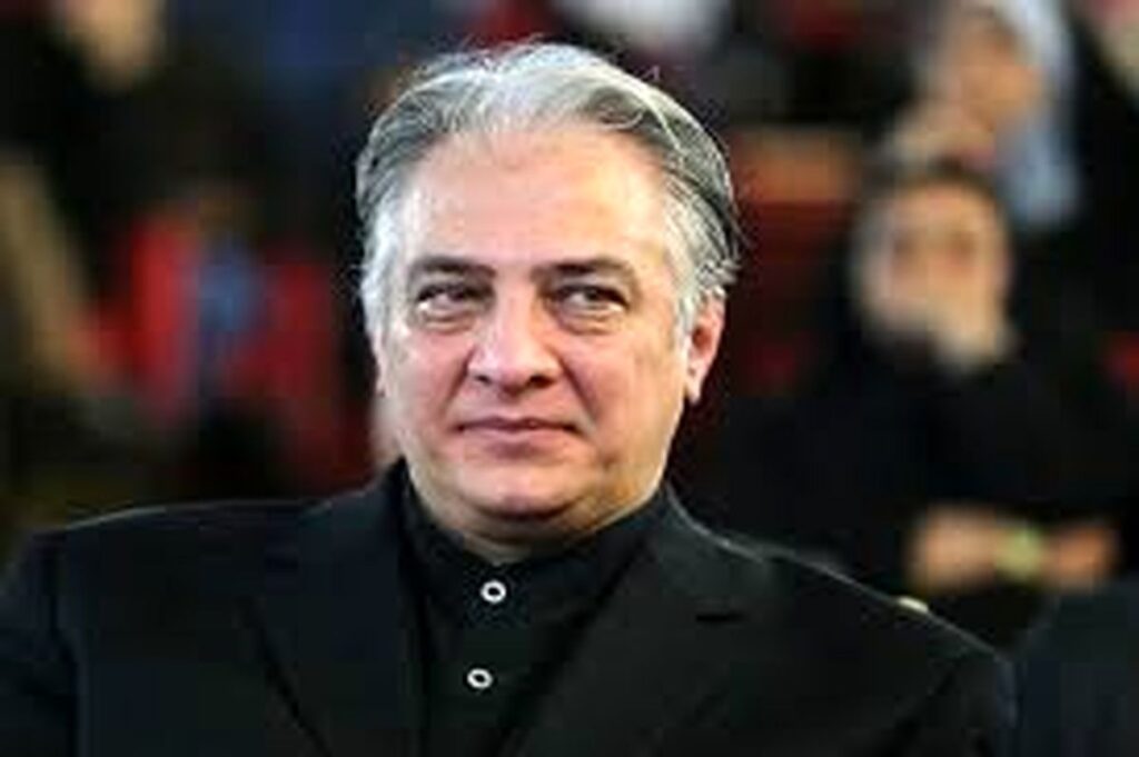 ایرج نوذری: چرا در مورد پدرم مزخرف می گویید؟/ ویدئو