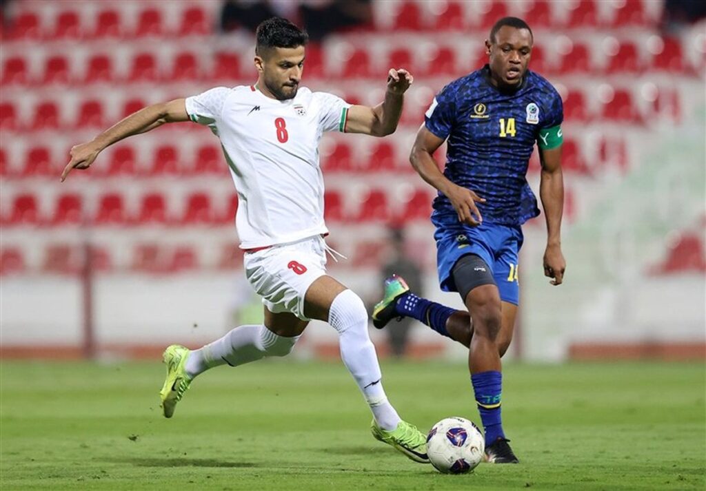 عادل فردوسی پور: ایران علاوه بر هزینه رفت و برگشت به دبی، برای تیم فوتبال تانزانیا نیز لباس و سهام خرید!/فیلم