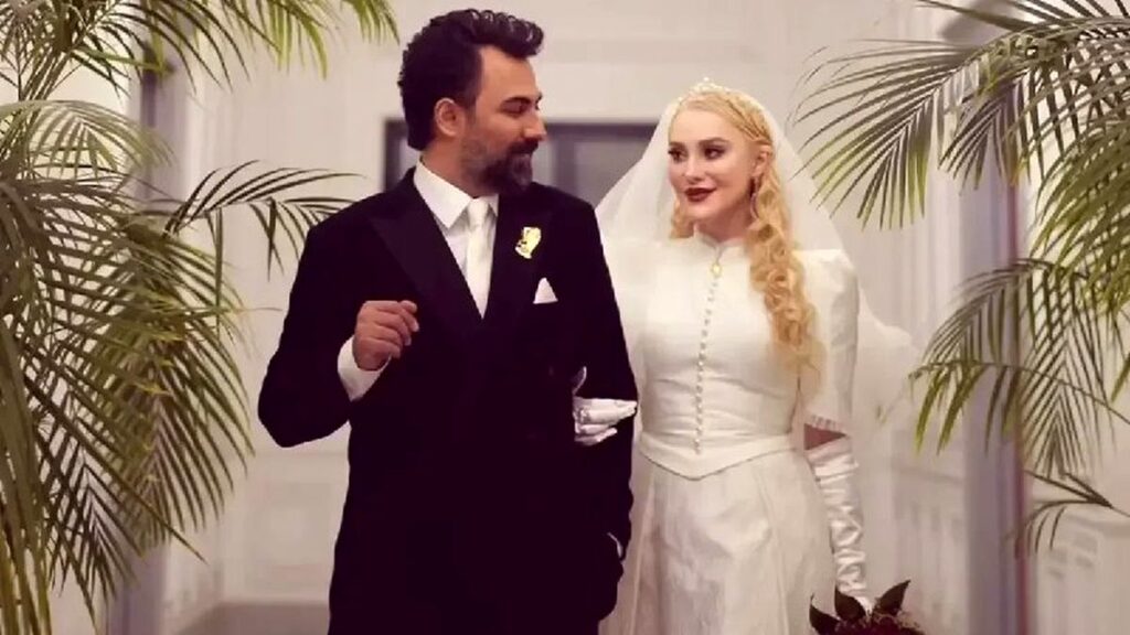 کلیپی عاشقانه از روز عروسی آرام جعفری و بابک انصاری