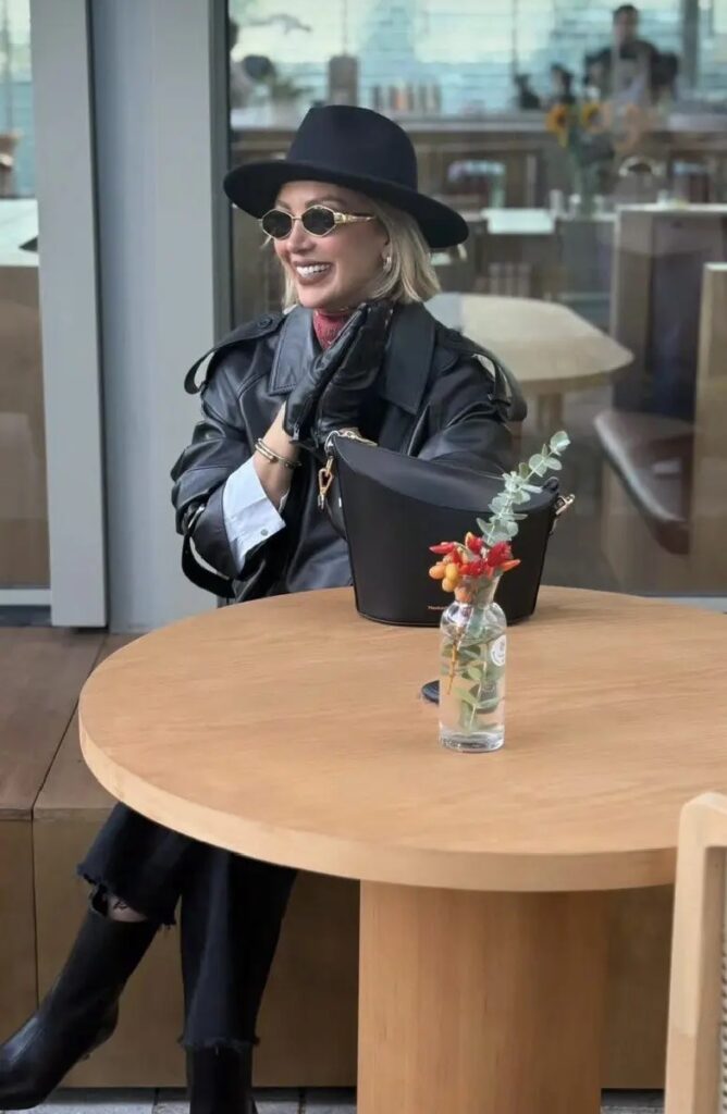 سبک کابوی مینا مختاری