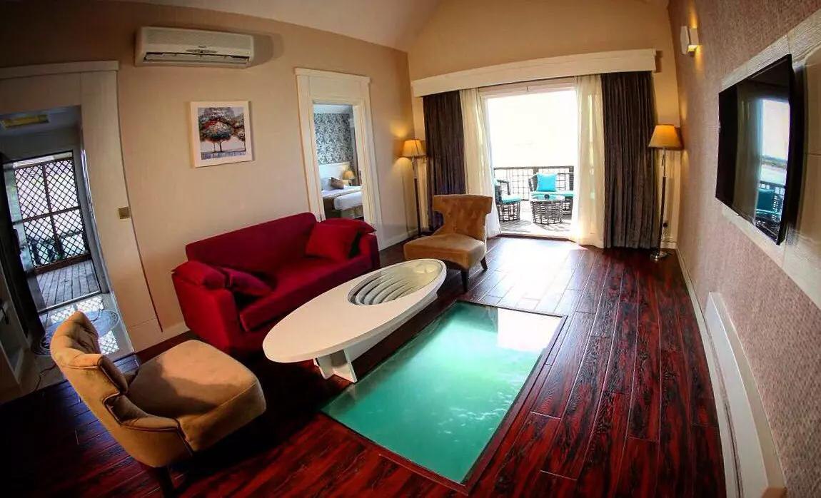 هتل ترنج; بهترین هتل 5 ستاره کیش از نظر مسافران