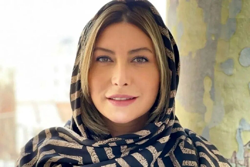 ساعت فریبا نادری 4 میلیارد تومان با 40 الماس تراش خورده