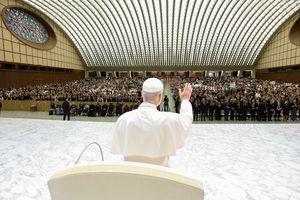 به‌جای آنکه به تلفن‌های همراه خود خیره شوید، به آسمان بنگرید/ نگذارید فناوری شما را به خدمت بگیرد