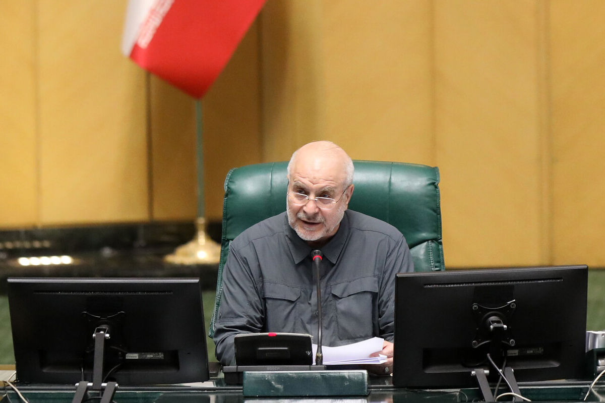 قالیباف: برنامه هفتم بحث تورم و ارز را بر عهده بانک مرکزی گذاشته است