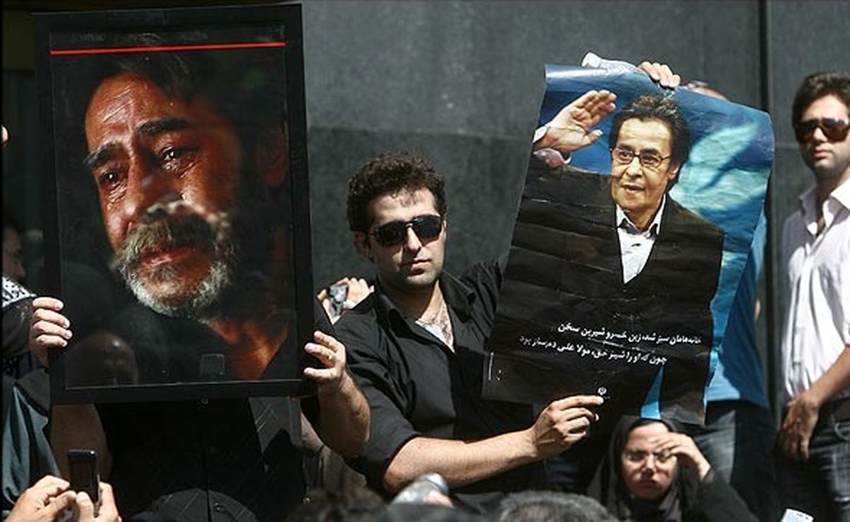 سفر در زمان؛ مراسم تشییع پیکر خسرو شکیبایی/فیلم