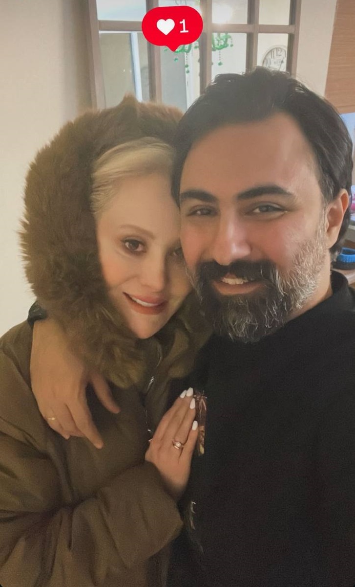 سلفی عاشقانه آرام جعفری و بابک انصاری ۱