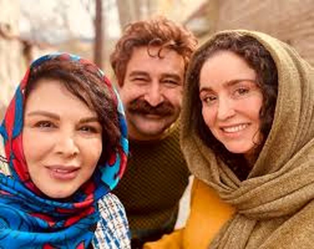 موتورسواری ژاله صامتی و شهر سلطانی/فیلم