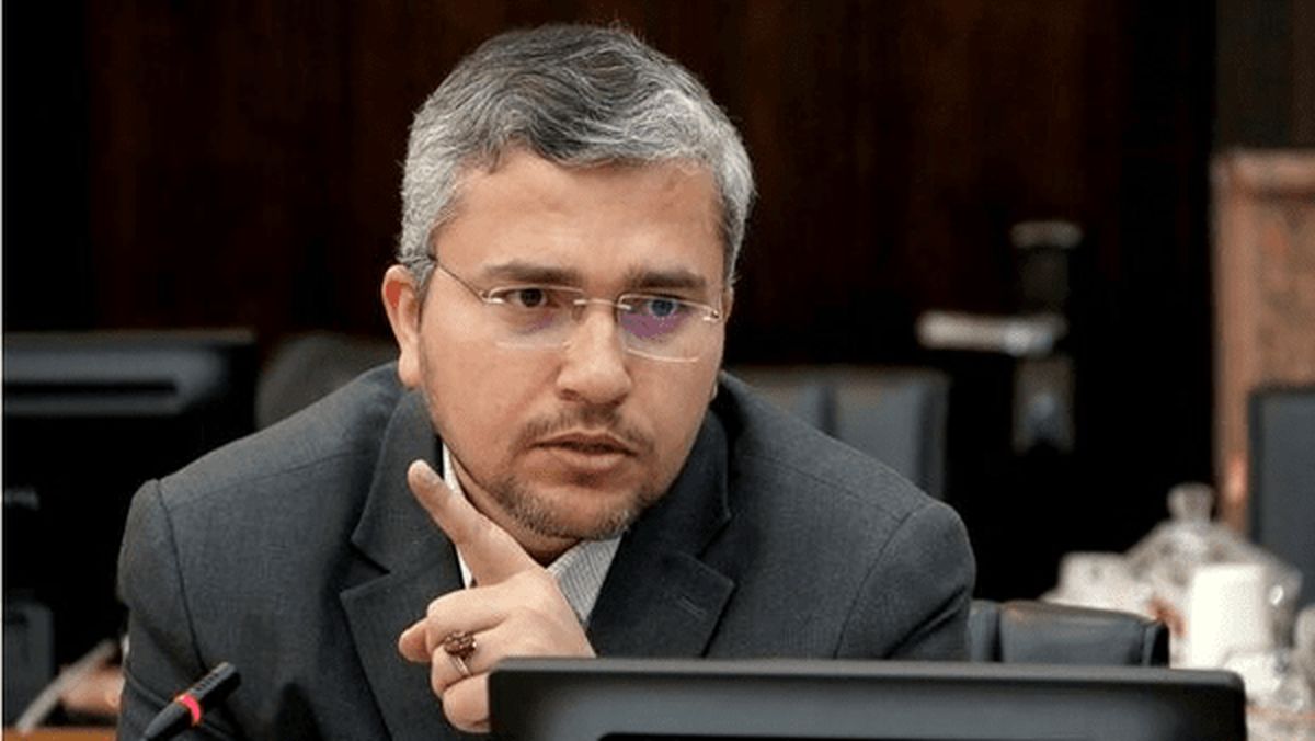 زمزمه افزایش قیمت بنزین